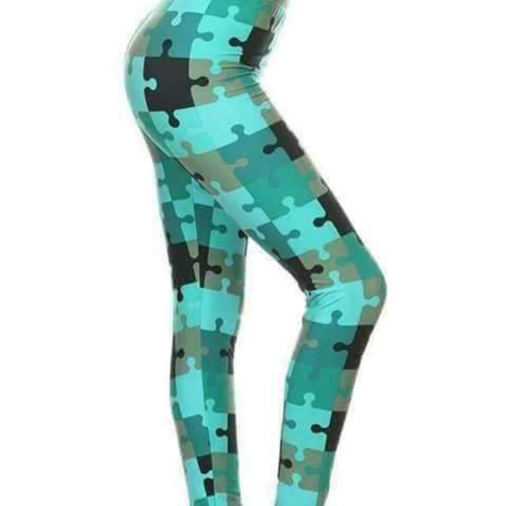 One Size Teal Puzzle Print Leggings